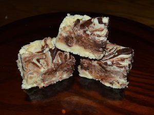 Creamy Banana and Semi-Sweet Chocolate Fudge